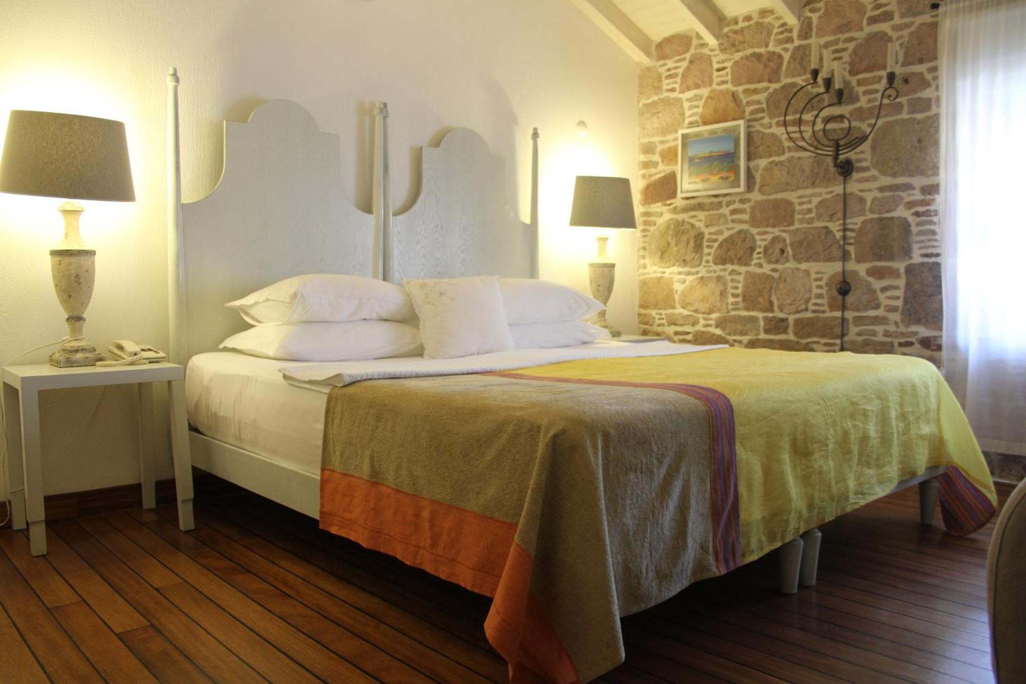 Cunda Lena Otel Аявали Екстериор снимка