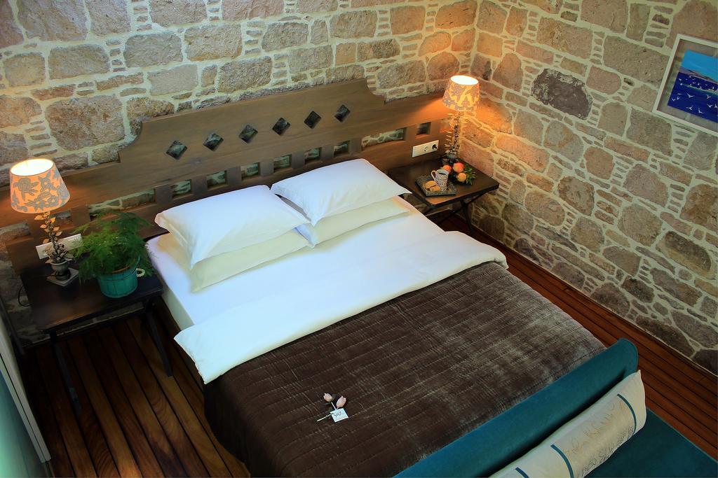 Cunda Lena Otel Аявали Екстериор снимка